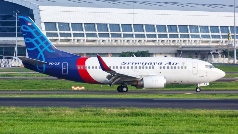 Боинг 737500