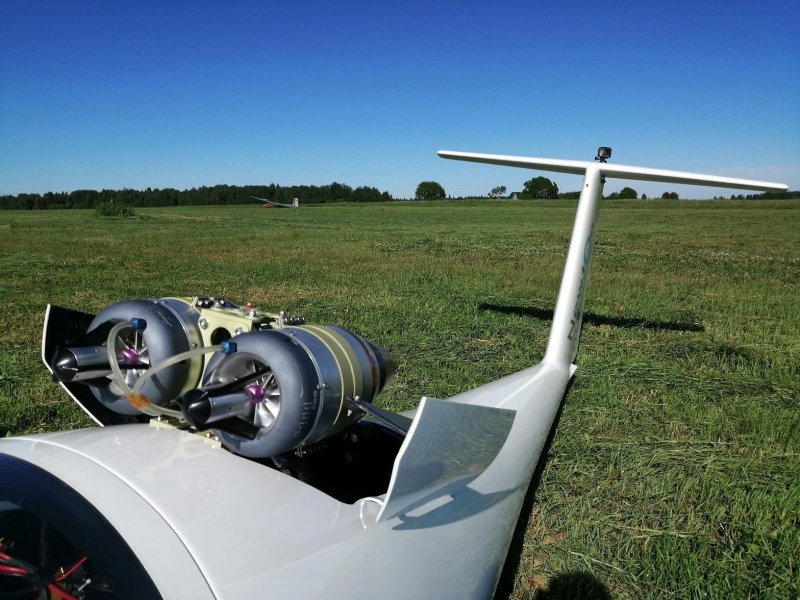 Планер с реактивной тягой АС-4-115 Jet