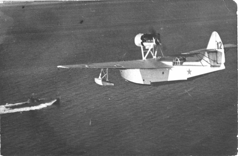 1932 — Первый полёт летающей лодки МБР-2 Г. М. Бериева.