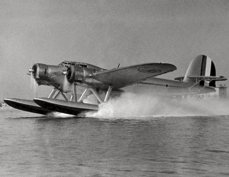 Гидросамолет c.r.d.a. (кант) z.506b "Аироне"