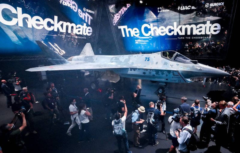 Новый российский истребитель Макс 2021