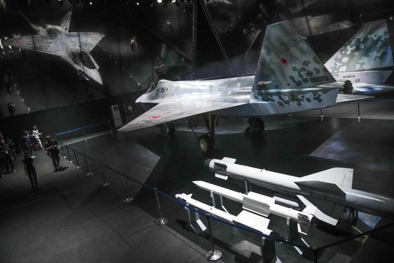 Су-75 Checkmate