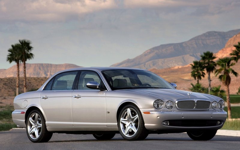 Jaguar xj8