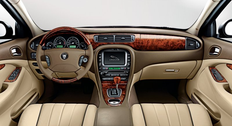 Jaguar s-Type 2007 салон