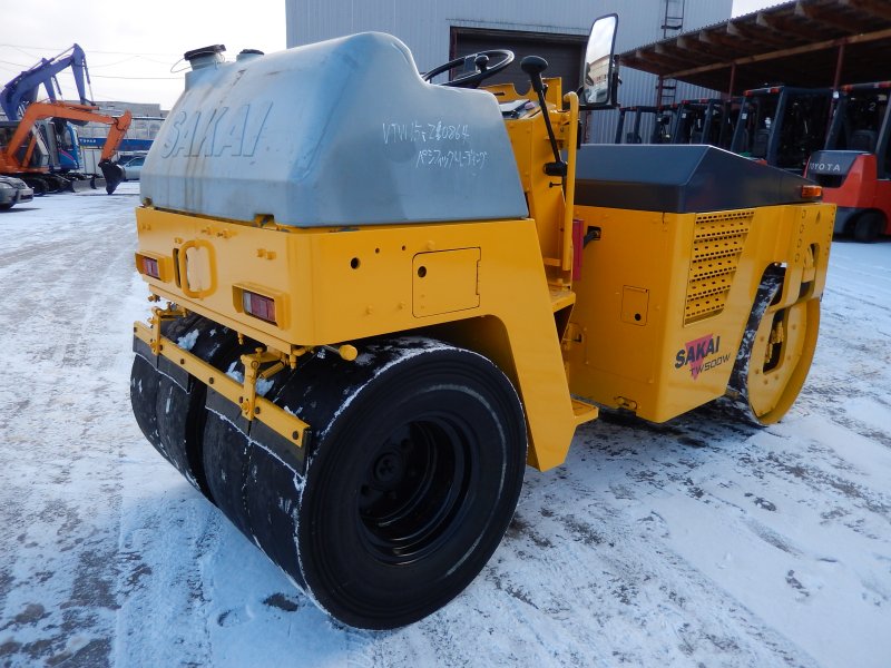 Дорожный каток TW 500 Sakai