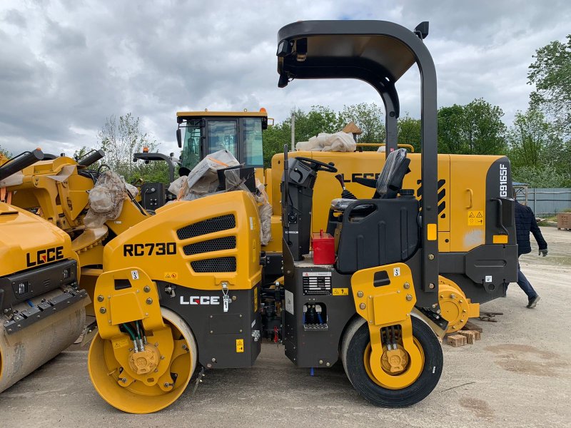 Каток JCB 130