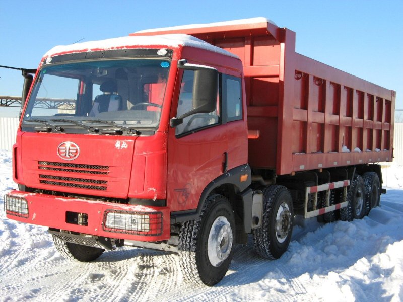 Самосвал FAW 3310