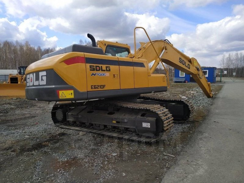 SDLG 6210f