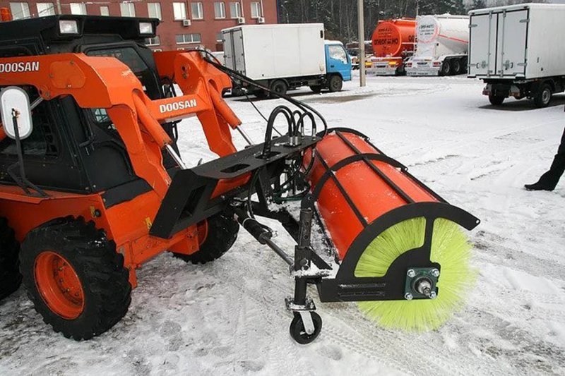 Коммунальная щетка Bobcat