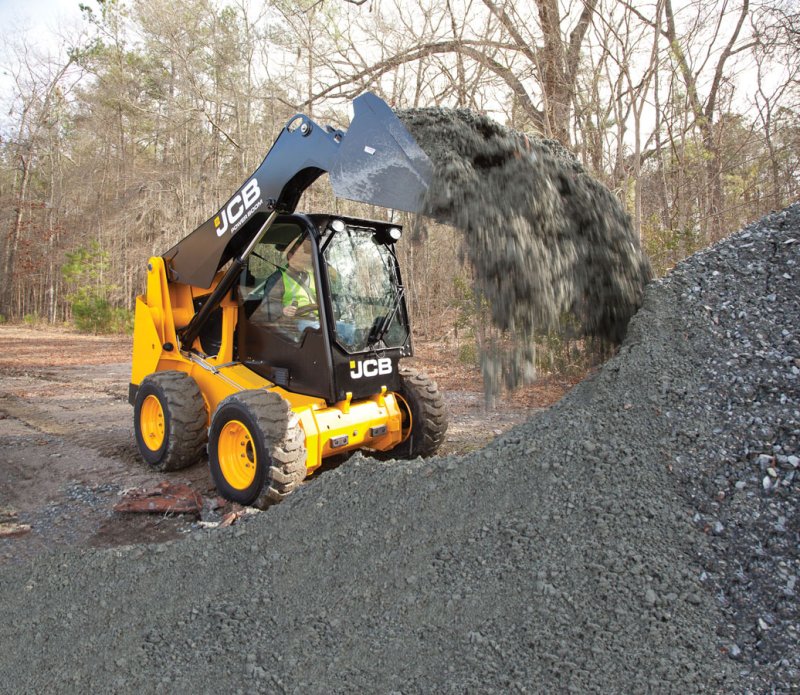 Мини погрузчик JCB 135