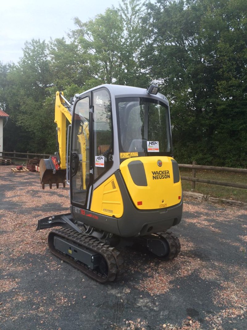 Купить стекло на мини экскаватор Wacker Neuson