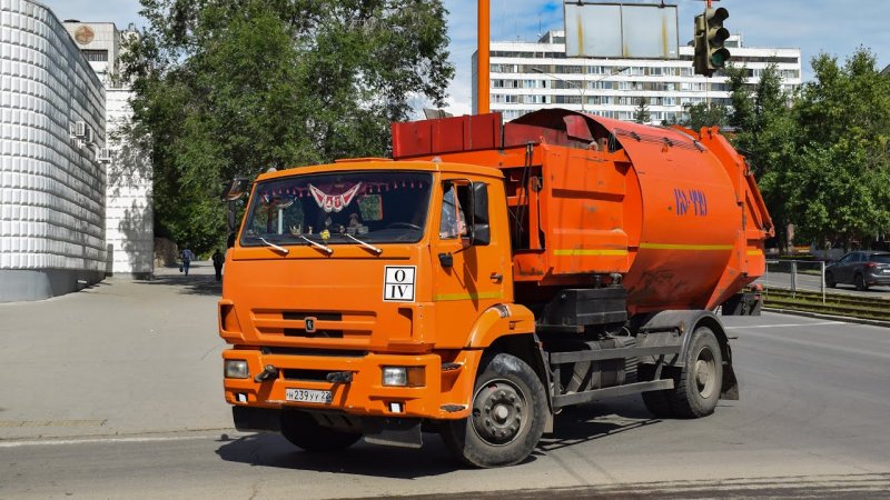 КАМАЗ 53605 мусоровоз