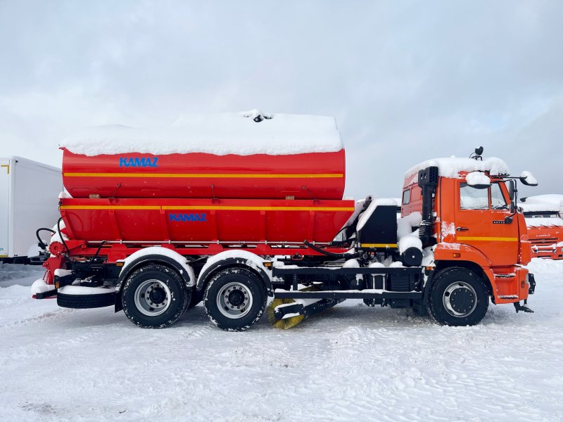 Комбинированная дорожная машина ко-823-01