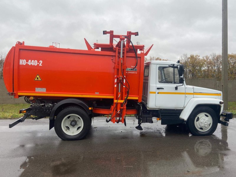 ГАЗ-САЗ-3901-10 мусоровоз