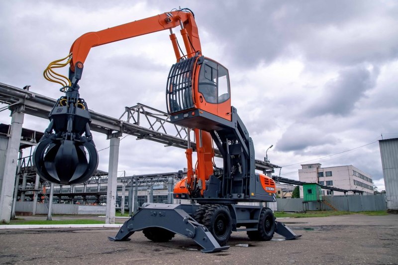 Экскаватор перегружатель Эксмаш е190wh