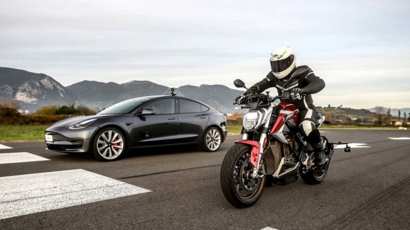 Tesla мотоцикл