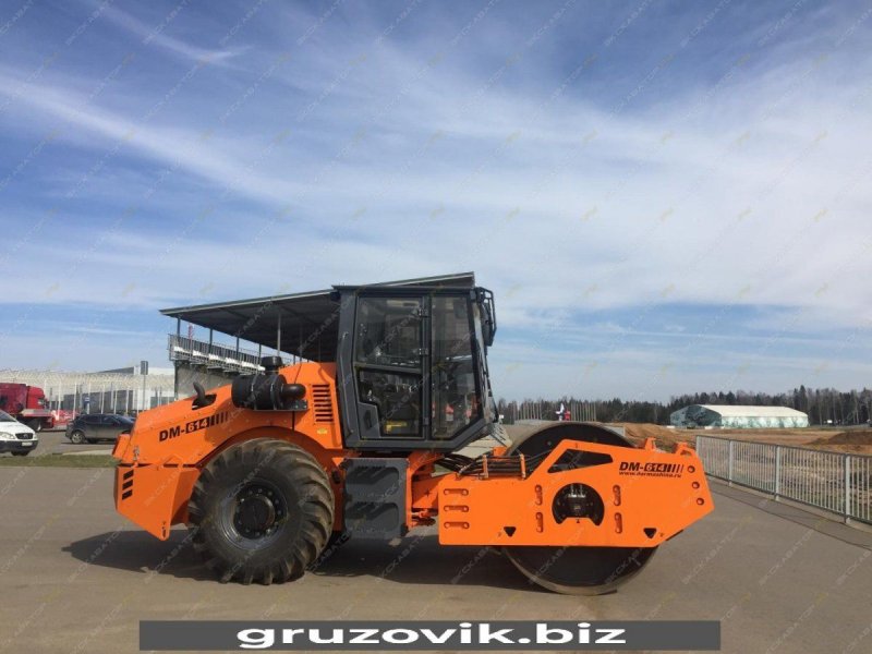 Каток дорожный самоходный DM-614