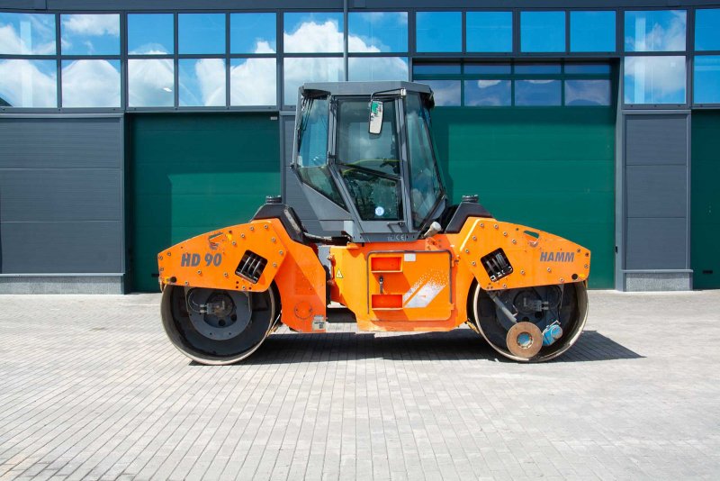 Каток Hamm HD 90