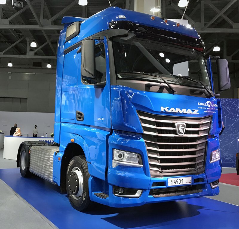 Новый КАМАЗ тягач 54901
