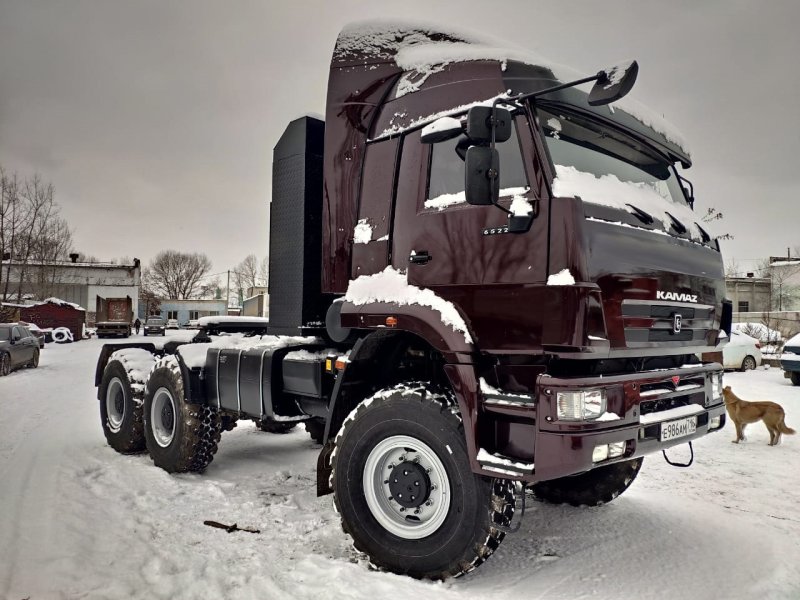 КАМАЗ 43118 седельный тягач