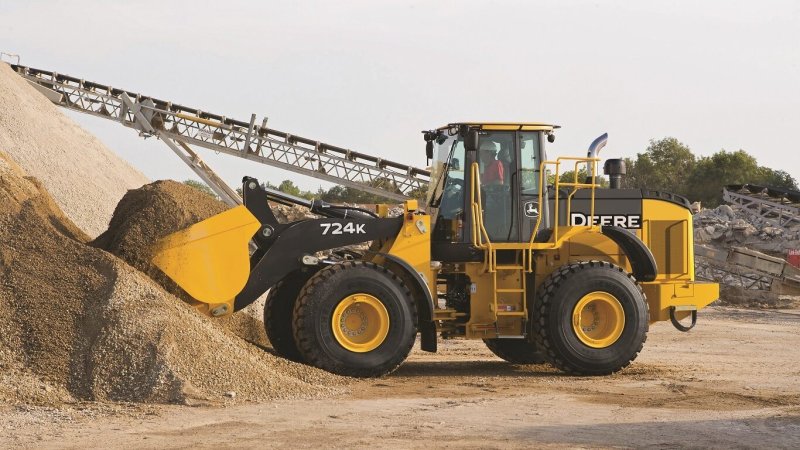 Погрузчик John Deere, 724к