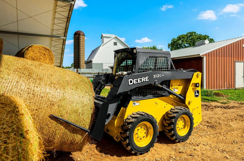 Мини-погрузчик John Deere 318d
