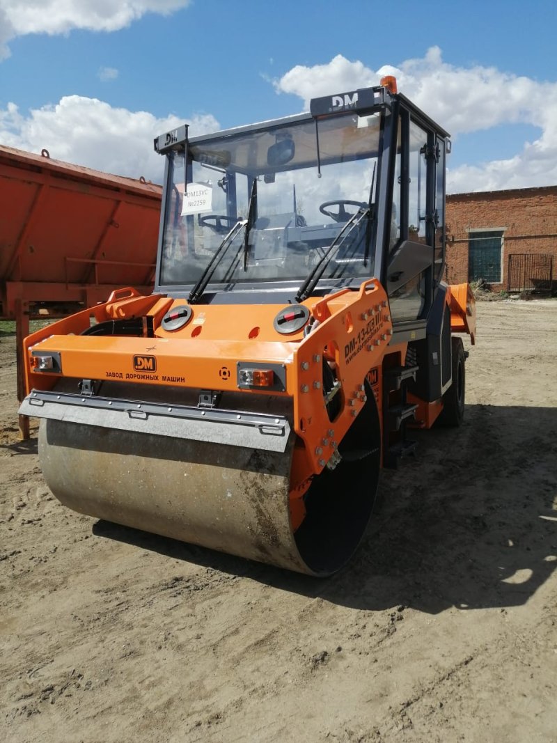 Каток DM-13