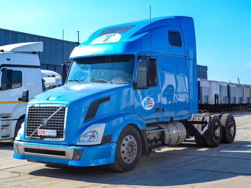 Volvo VNL 670