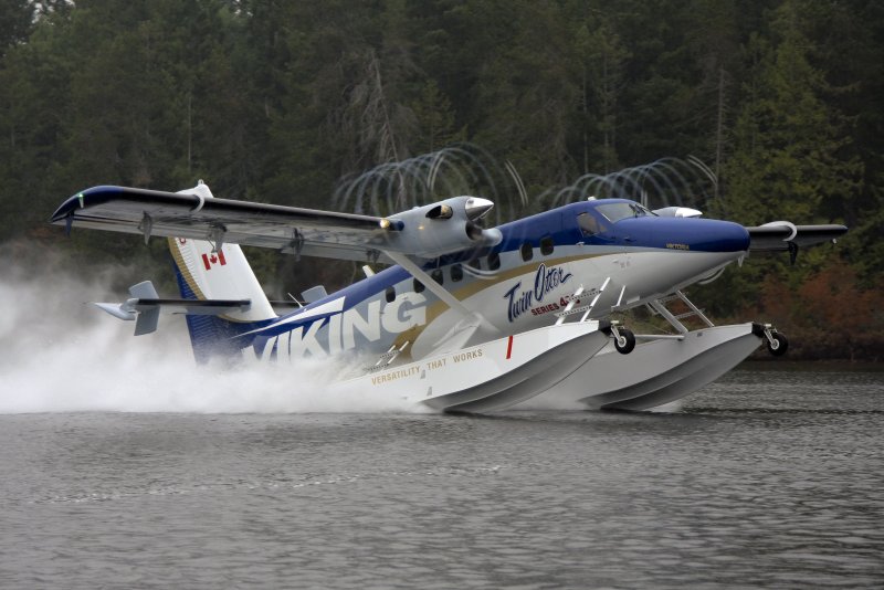 DHC-6 Twin Otter на воде