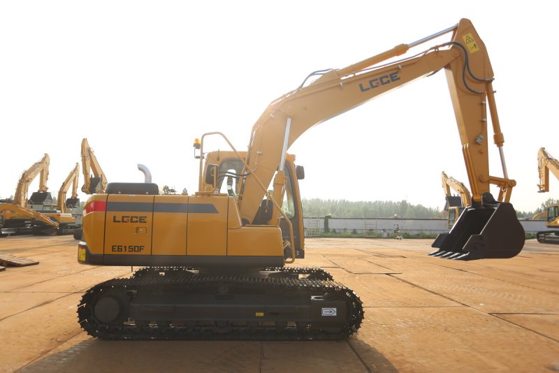 Экскаватором Cat 312d2l