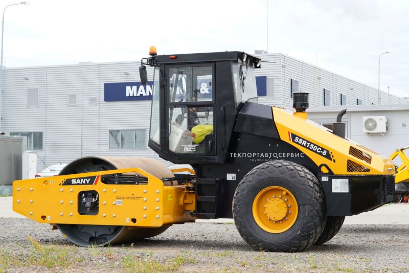 Каток грунтовый sany ssr100c