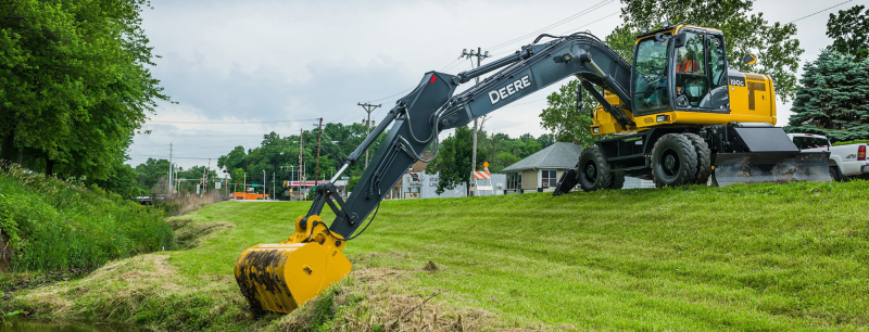 Джон Дир 220d w Wheel Excavator