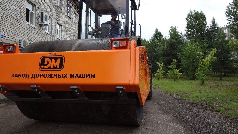 Грунтовый каток DM-614