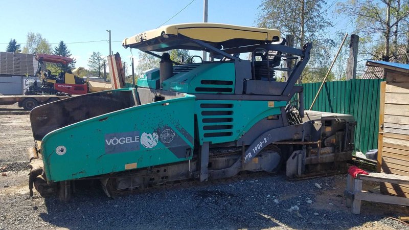 Асфальтоукладчик Vogele super 1502