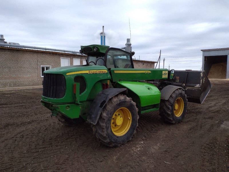 Погрузчик John Deere 3415