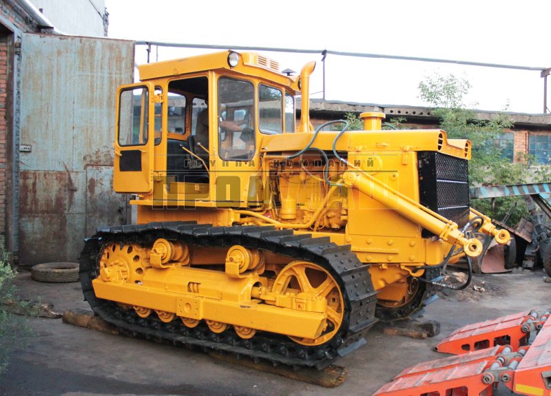 Бульдозер ЧТЗ Т-170
