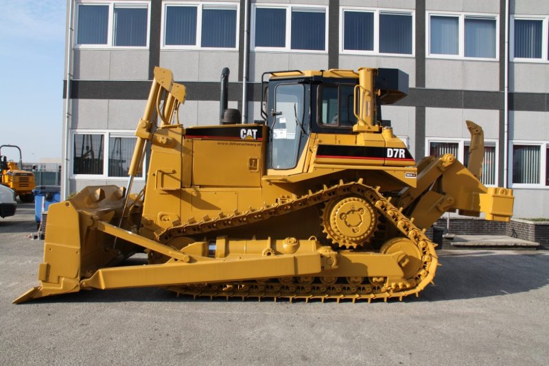 Caterpillar бульдозер d7