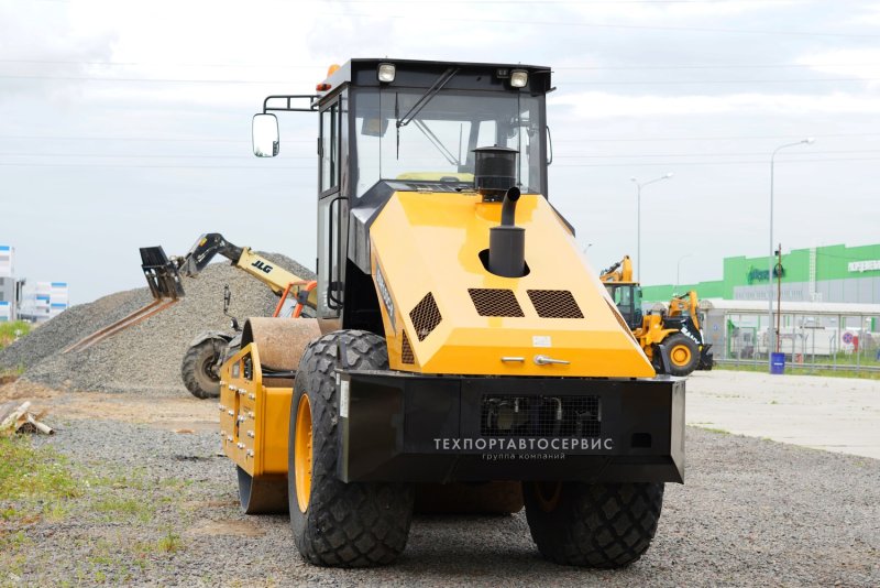 Каток грунтовый sany ssr100c