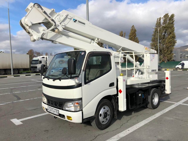 Автовышка Isuzu Elf АГП 18 метров