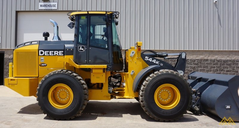 Погрузчик колесный John Deere 544k