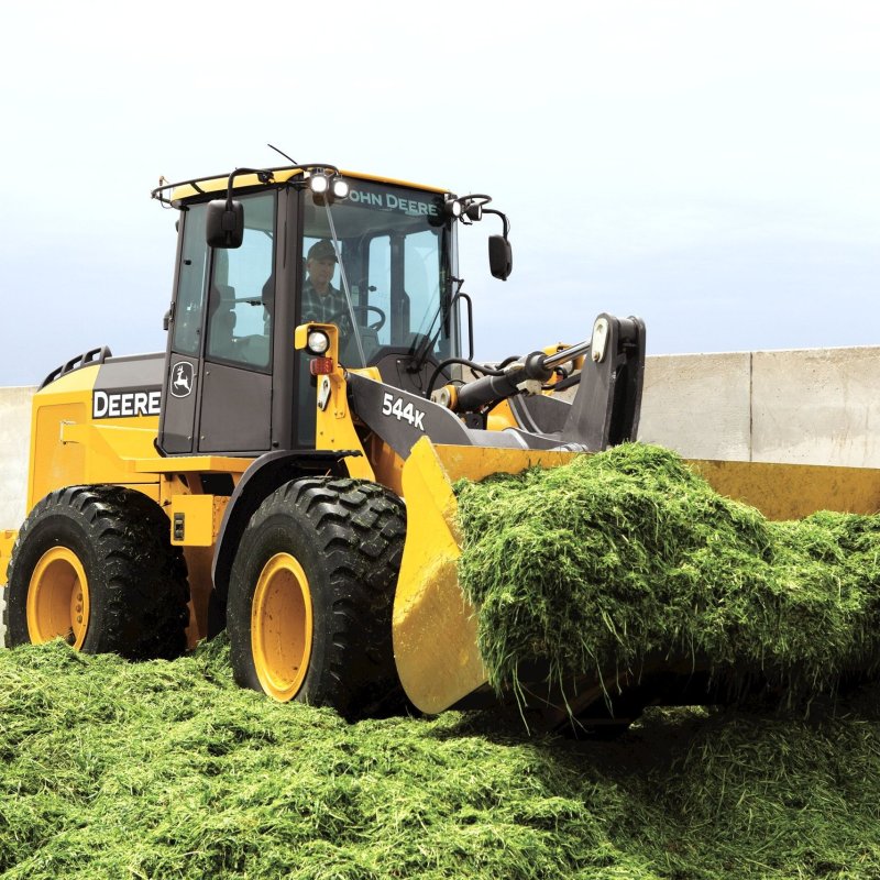 Погрузчик колесный John Deere 544k