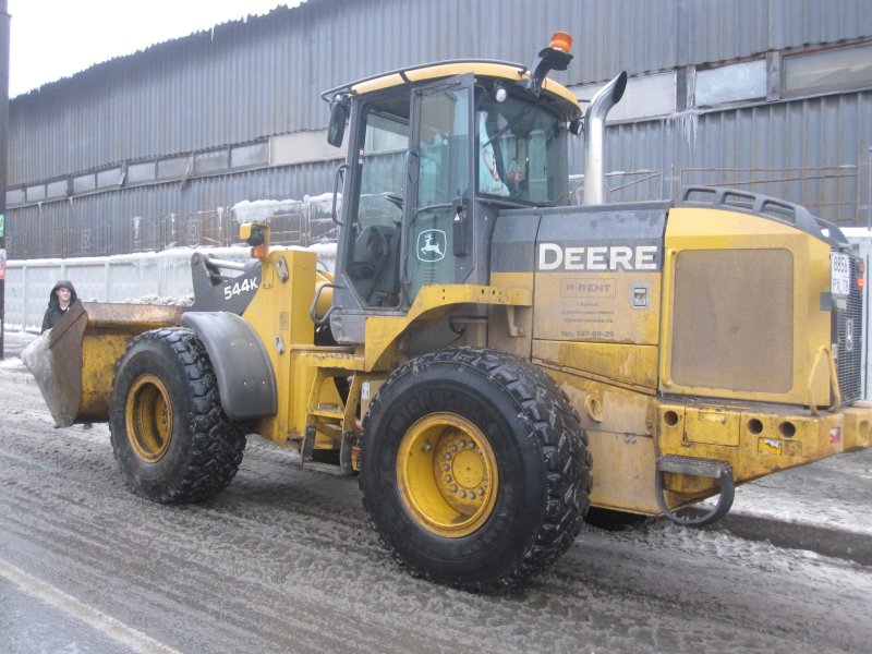 Погрузчик колесный John Deere 544k