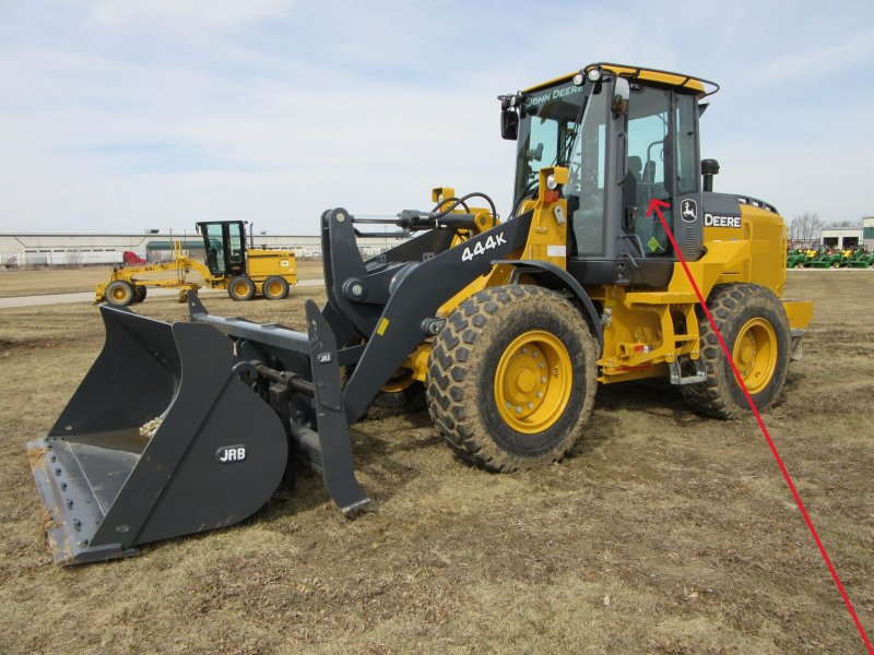 Погрузчик John Deere 444 к