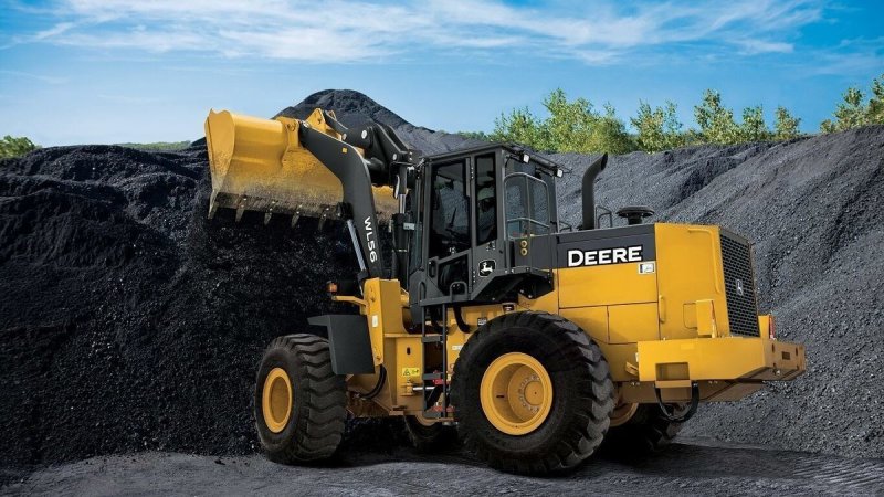 Фронтальный погрузчик John Deere