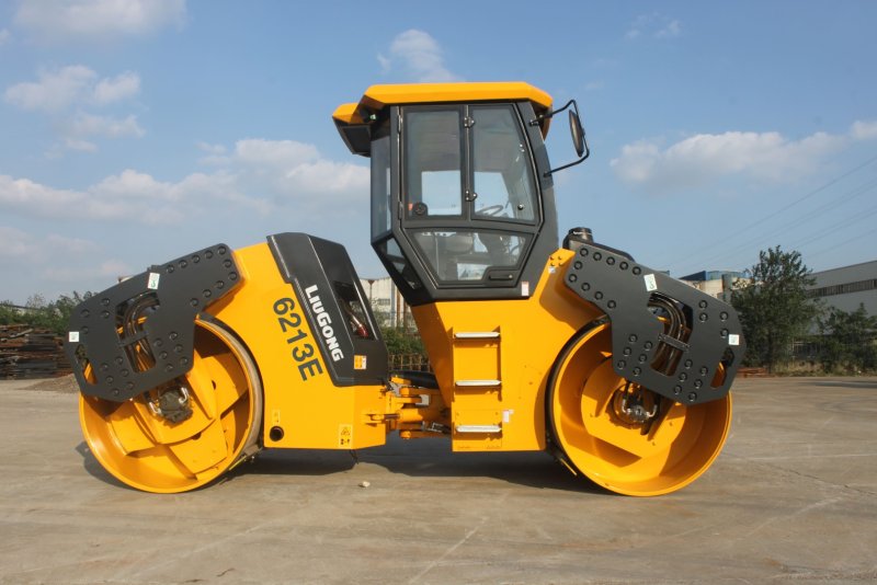 Двухвальцовый каток Liugong clg6208e