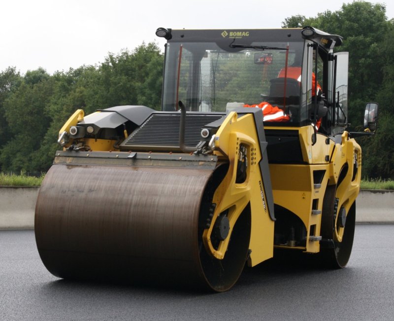 Bomag BW 161 ad