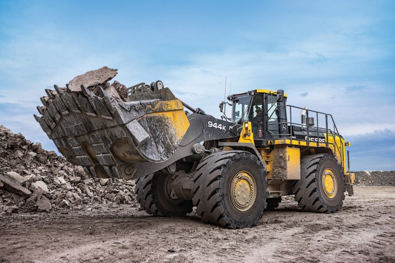 John Deere дорожная техника