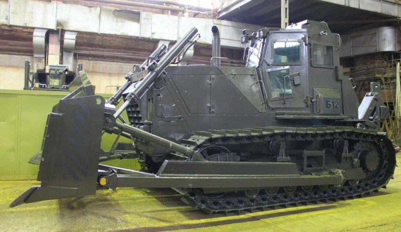 Б-12 бульдозер военный