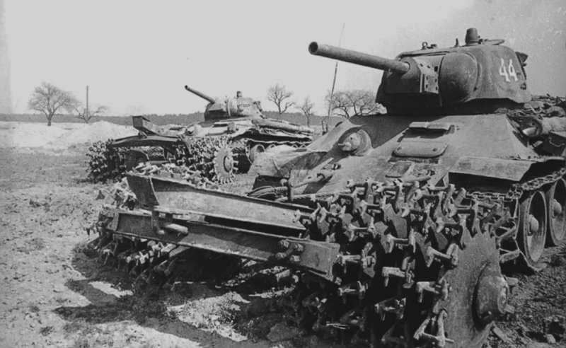 Т-34 С минным тралом пт-3