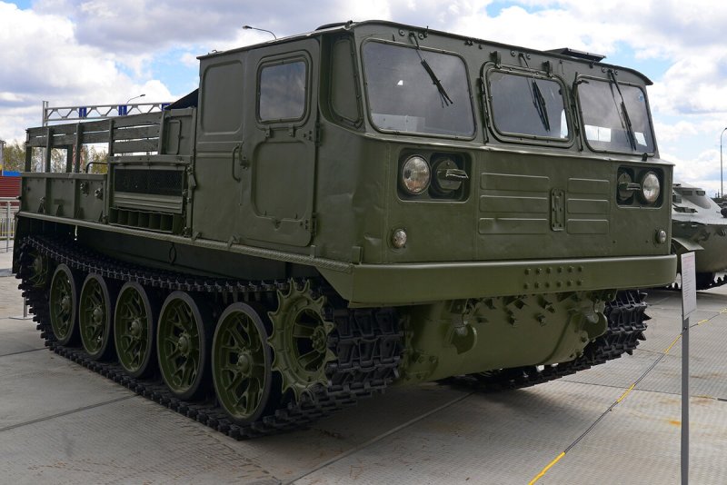 Артиллерийский тягач АТС-59
